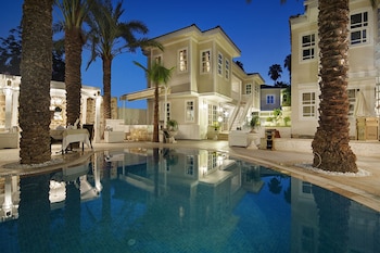 Outdoor pool, pool umbrellas, pool loungers