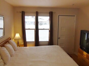 1 bedroom, desk, free WiFi