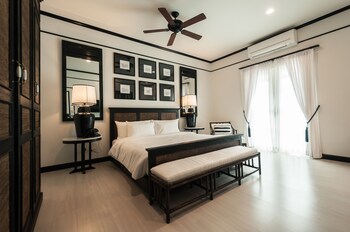 Pillow top beds, free minibar items, in-room safe, desk