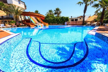 Indoor pool, 2 outdoor pools, pool umbrellas, pool loungers
