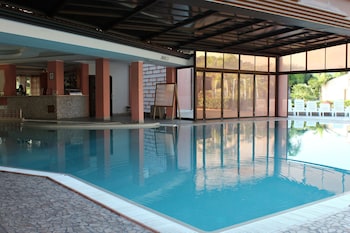 Piscina coperta, piscina all'aperto