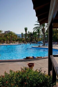 Piscina coperta, piscina all'aperto