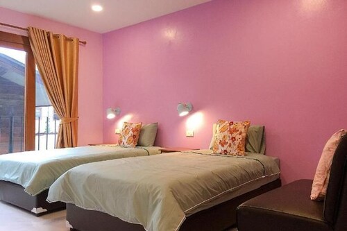 Desk, blackout curtains, free WiFi, bed sheets