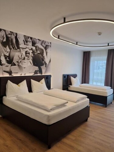 Basic Triple Room | 1 bilik tidur, meja, kalis bunyi, Wi-fi percuma 
